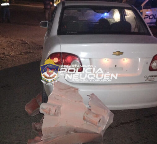 CRÍA 2°: Mujer manejaba alcoholizada, se fugó, chocó y fue aprehendida