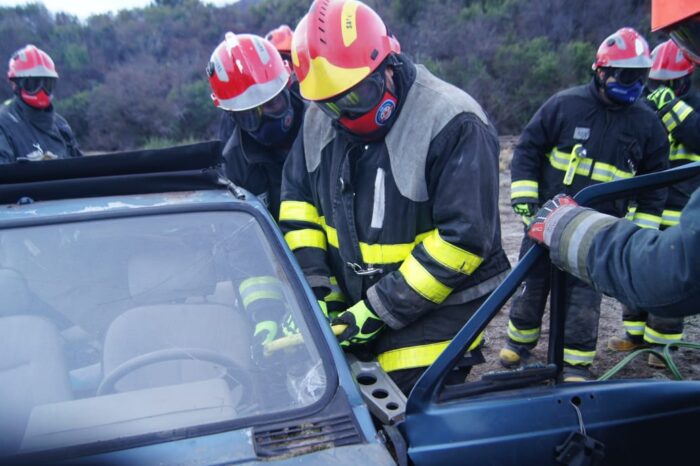 Capacitación en conjunto con bomberos voluntarios de San Martín de los Andes, Junín de los Andes y Meliquina