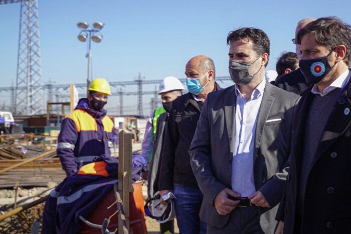 Junto al gobernador Kicillof, Darío Martínez supervisó el avance de obras en la Central Térmica Ensenada de Barragán