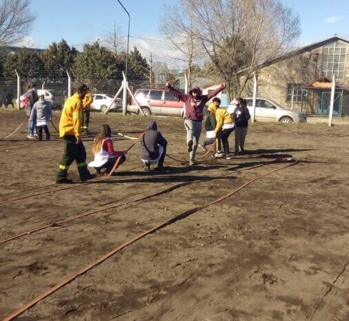 El ICE JA y Educación Ambiental Junín de los Andes capacitaron a niñas y niños sobre incendios forestales