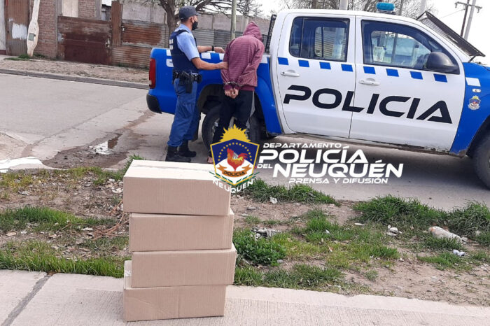 Personal de la Cría. 44°demoró un sujeto  con elementos robados