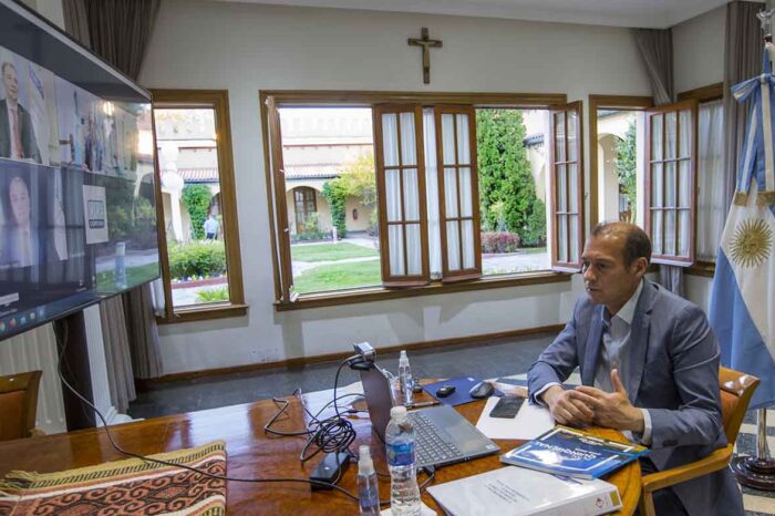 Gutiérrez expuso en 1º Congreso Nacional Virtual de Profesionales de Ciencias Económicas