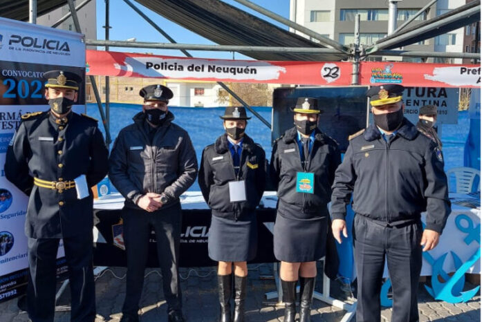 Policía expuso su oferta educativa en el Inicio de la Expo Vocacional 2021