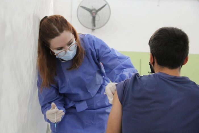La provincia recibió 24.000 vacunas de AstraZeneca