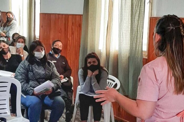 El mamógrafo móvil de LUNCEC atiende a mujeres policías en Zapala