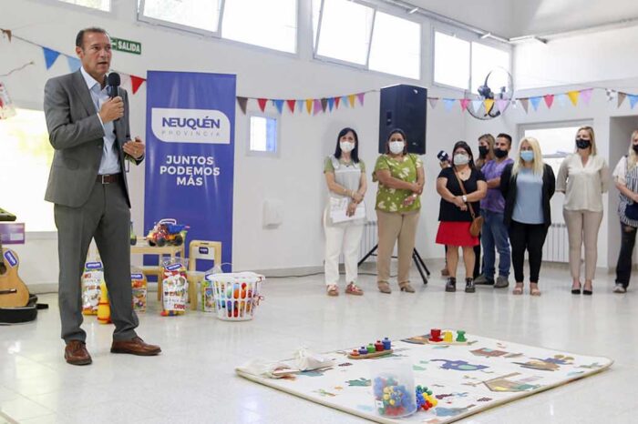 Gutiérrez inauguró la escuela infantil y el Jardín de Infantes N° 56 de Senillosa