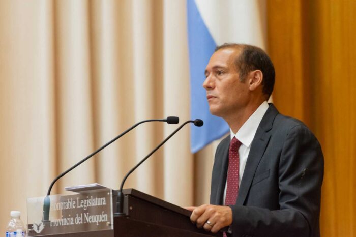 Gutiérrez presentó la reforma al Código Fiscal que entrará en vigencia el próximo año
