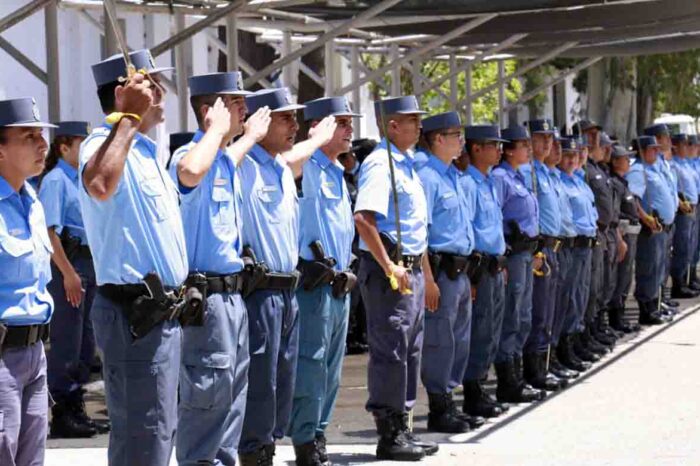 Inversión de más de 13 millones de pesos en uniformes para Policía