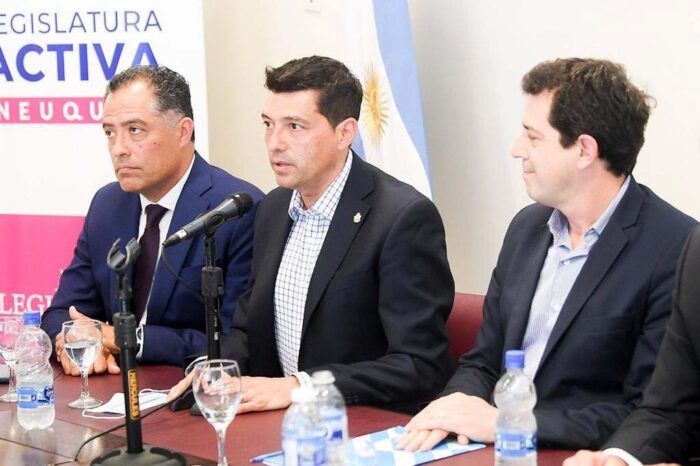 Koopmann encabezó la apertura del Foro de vicegobernadores con la presencia del ministro del Interior “Wado” De Pedro