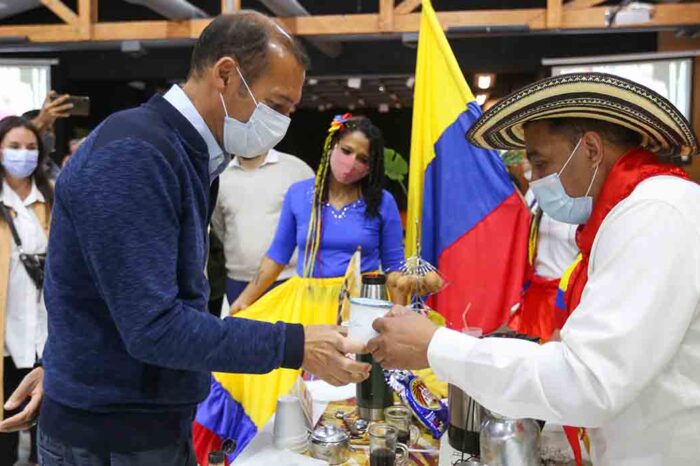 Presentaron la sexta edición de la Fiesta de las Colectividades de Neuquén