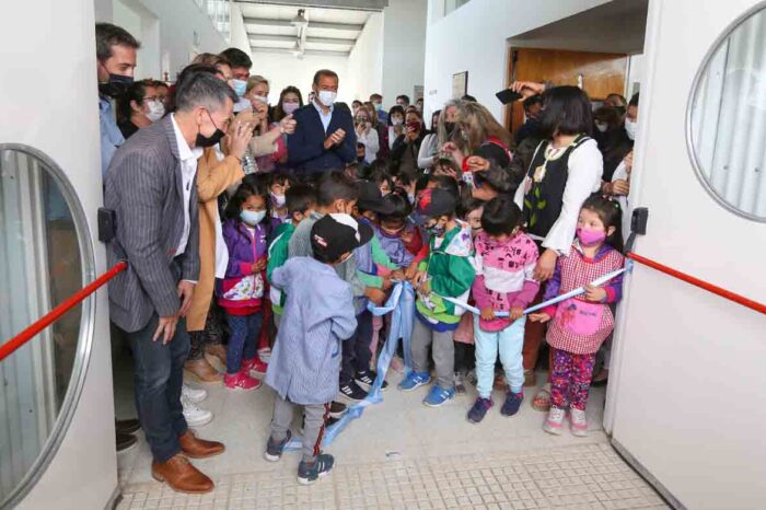 Se inauguró el jardín de infantes N° 61 de Colonia Nueva Esperanza
