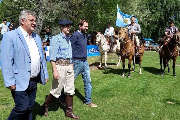 Con un ágil remate y excelentes ventas culminó una nueva Edición de la Exposición y Remate de Bovinos de Neuquén