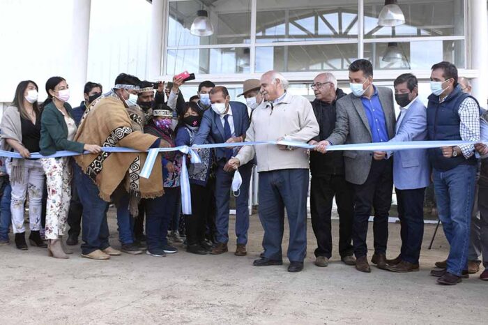 Histórico: Gutiérrez inauguró el Centro de Salud Intercultural de Ruca Choroi