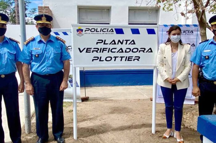 Merlo inauguró la planta de verificación vehicular de Plottier