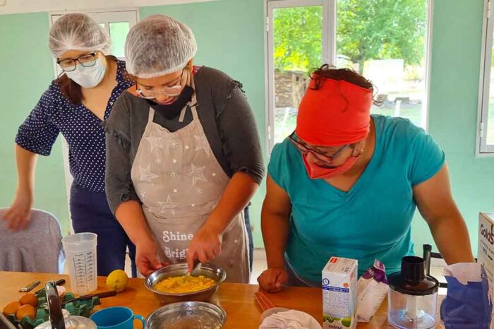 Turismo realizó talleres de mesa y ventas de productos navideños