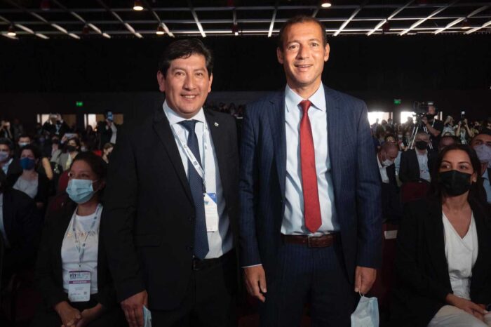 Gutiérrez asistió a la jornada de apertura de FIT 2021