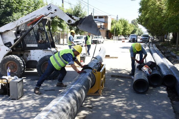 Comenzó una obra de agua potable, importante para la ciudad de Neuquén