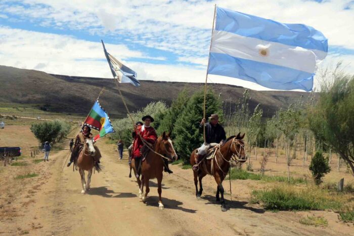 Roberto Castillo fue recibido como un campeón en la tierra Ceferiniana