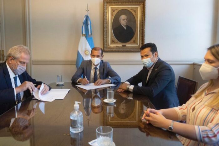 Gutiérrez acordó con Nación 650 millones para construir la EPET Nº 23 en Añelo