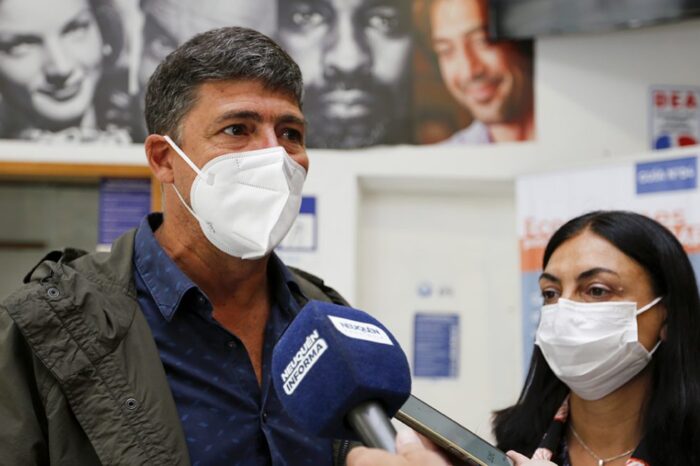 COPADE lleva sus guías a los centros de vacunación de la Provincia