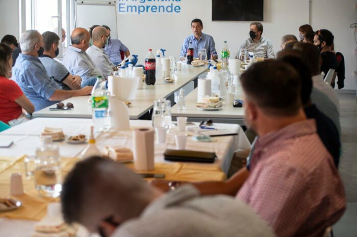 Compre Neuquino: Koopmann sigue con la ronda de reuniones escuchando la opinión de las Pymes locales
