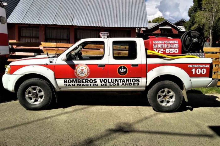 San Martín de los Andes: Bomberos Voluntarios incorpora camioneta 4x4 para el combate de incendios forestales