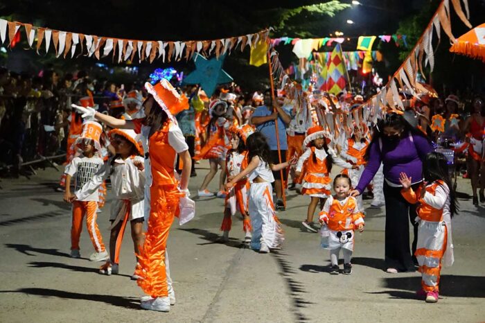 Zapala: Murgas y comparsas dieron inicio al Corso 2022 con un cierre espectacular de Destino San Javier