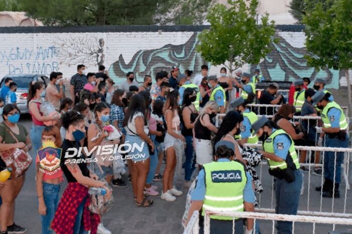 Importante despliegue policial en la fiesta de la confluencia