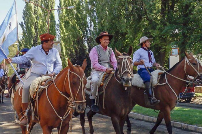 Apertura de la Fiesta del Ñaco: El 95% de las escuelas ya está en condiciones de iniciar el ciclo lectivo
