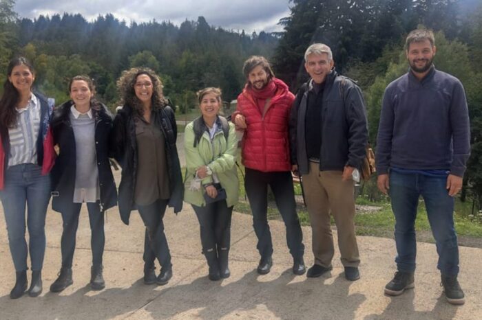 Encuentro con jóvenes en Villa La Angostura para trabajar sobre el cambio climático