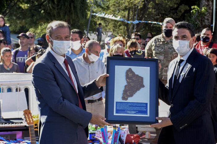 Gutiérrez encabezó el acto protocolar por los 124 años de San Martín de los Andes