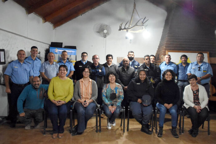 "Plumas Azules" se hizo presente en Junín de los Andes, en homenaje a José "Cochele" Aigo