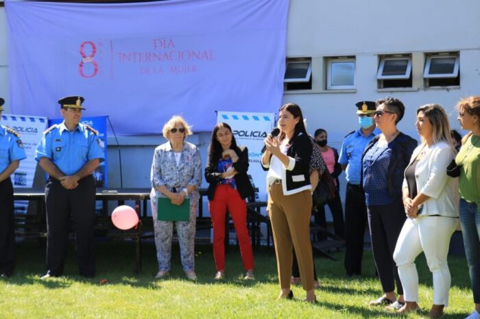 Presentaron programa de salud para mujeres retiradas de la Policía