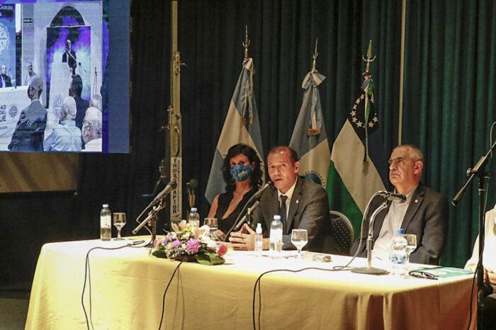 50º aniversario: Gutiérrez agradeció a toda la Universidad Nacional del Comahue