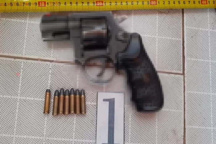 Centenario: Allanamientos permitieron secuestrar elementos malhabidos, un arma de fuego y estupefacientes