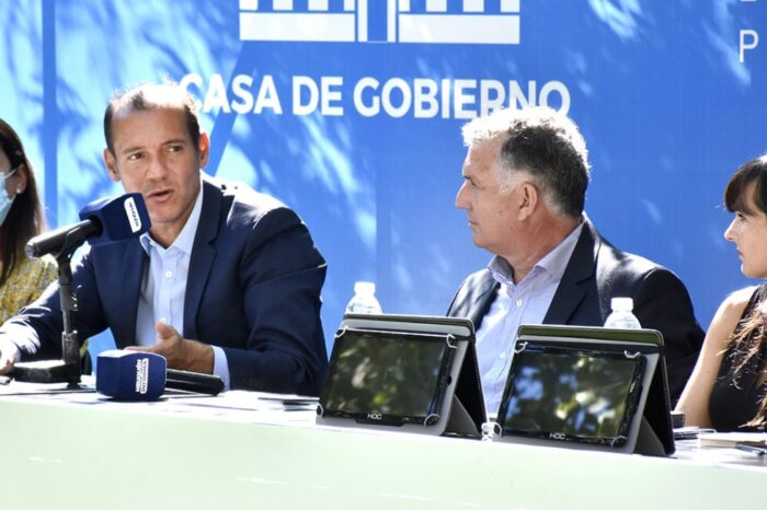 Entregaron tablets para niños, niñas y adolescentes de hogares de la provincia