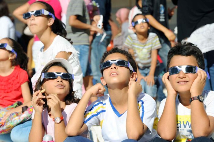 <strong>Advierten peligros por el eclipse solar del 30 de abril</strong>