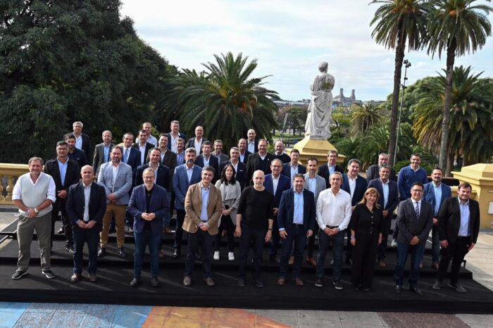 Intendentes bonaerenses participaron de la Cumbre Mundial de Alcaldes de C4o sobre cambio climático realizada en Buenos Aires