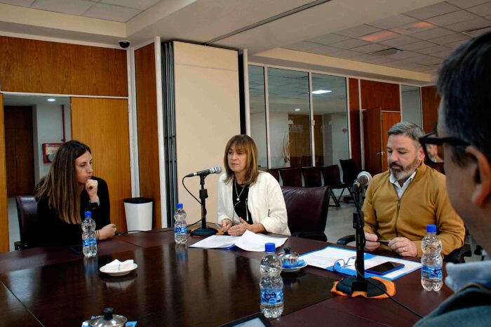 <strong>Debaten adhesión a ley que prorroga “Ley de inversiones para bosques cultivados”</strong>