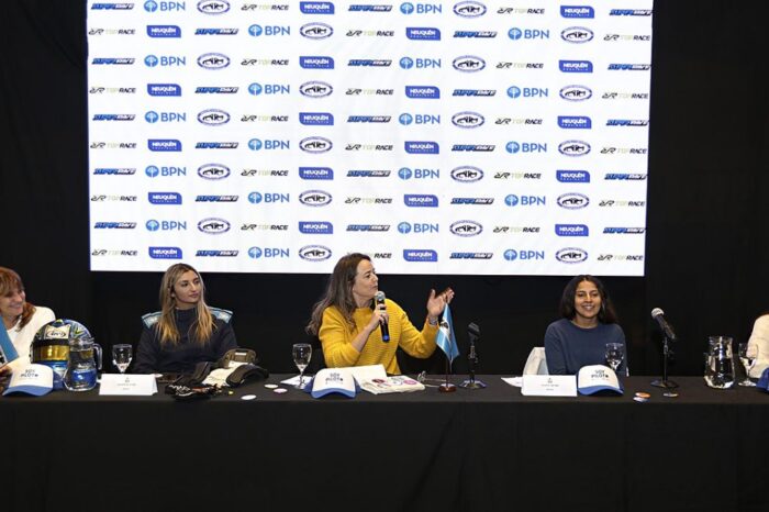 El rol de la mujer en las carreras: “Motivando desde la experiencia”