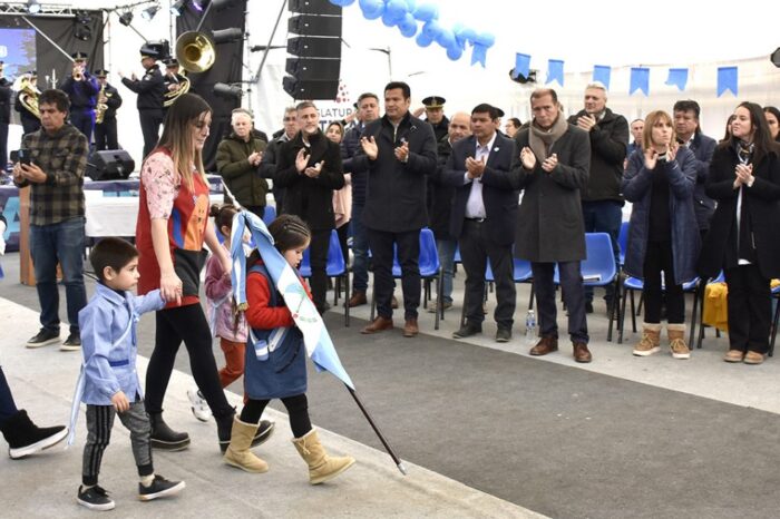Se licitará la construcción de un acueducto desde el río Neuquén a Taquimilán
