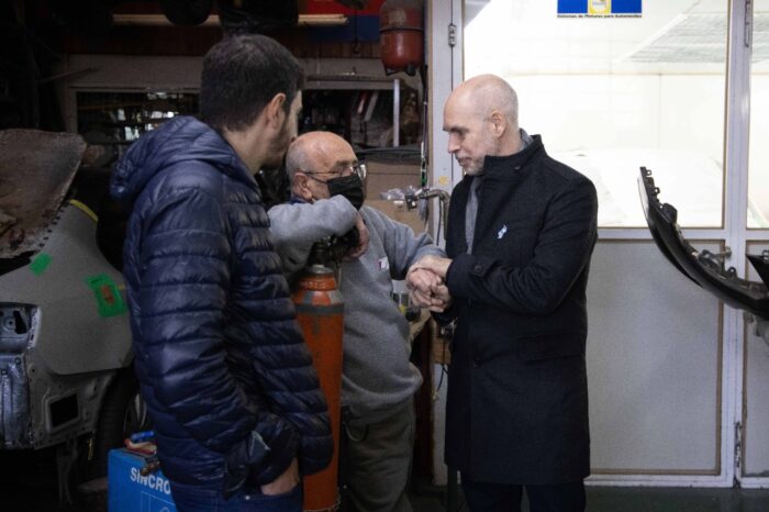 Rodríguez Larreta y Gallucci, recorrieron fábrica y comercios en la localidad bonaerense de Avellaneda