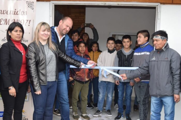 Los Miches inauguró su escuela secundaria