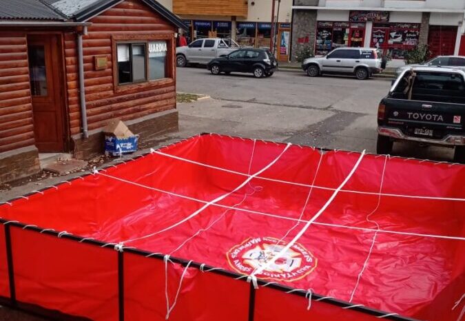 Bomberos Voluntarios incorporó una pileta portante de 12.000 litros para el combate de Incendio