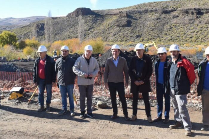 Gutiérrez supervisó avances de la microcentral Nahueve