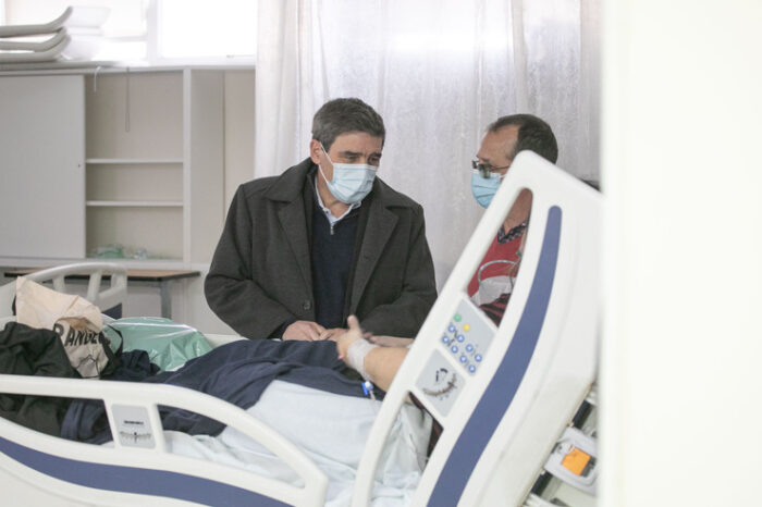 Quirós visitó a los heridos: “Lo más importante es ponerse a disposición de las familias y de todos los pacientes”