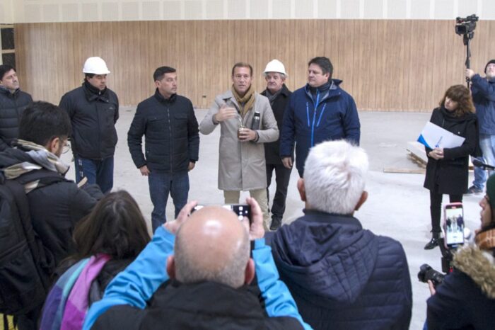 Gutiérrez recorrió las obras del Centro de Convenciones de Neuquén