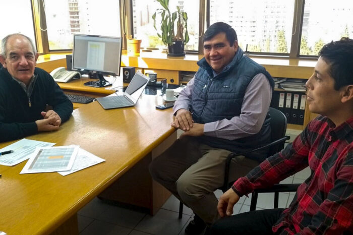 La provincia construirá una cancha de césped sintético en Barrancas