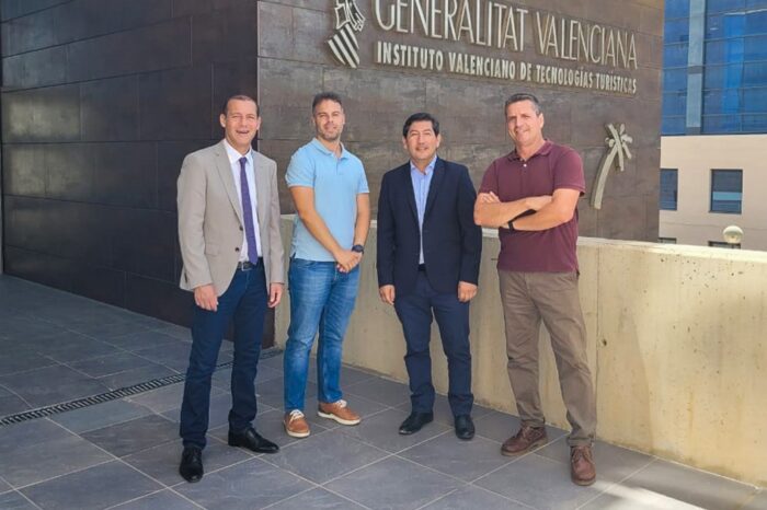 Gutiérrez finaliza su gira en España con reuniones en Benidorm y Alicante
