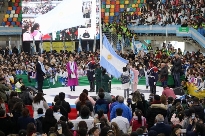 Rodríguez Larreta participó de la Promesa a la Bandera con más de 6.000 alumnos